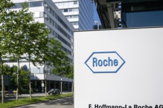 Le géant pharmaceutique Roche est parvenu à augmenter recettes et rentabilité au premier semestre. (archive) KEYSTONE/GEORGIOS KEFALAS